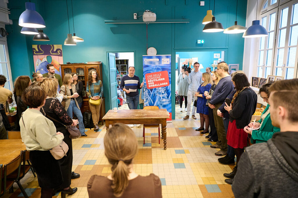 Participants lors du lancement du Défi AntiGaspi 2024 en Auvergne-Rhône-Alpes.