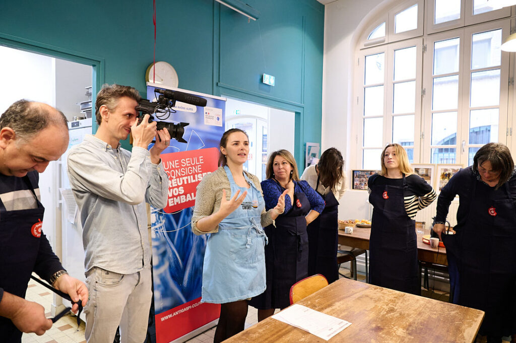 Participants lors du lancement du Défi AntiGaspi 2024 en Auvergne-Rhône-Alpes.